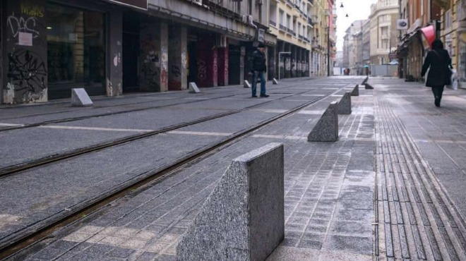 Фандъкова обяви какво ще стане с "перките на акули" по ул. "Граф Игнатиев"