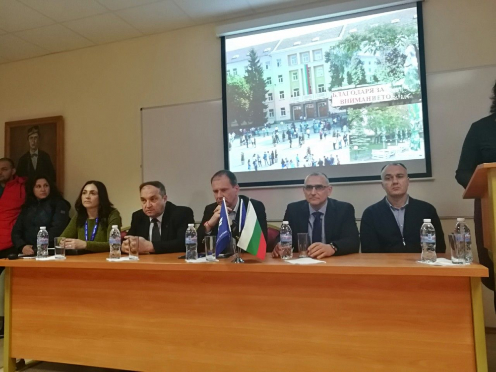 Мениджърският екип на БДЖ участва в работна среща със студенти и преподаватели от  ВТУ „Тодор Каблешков”