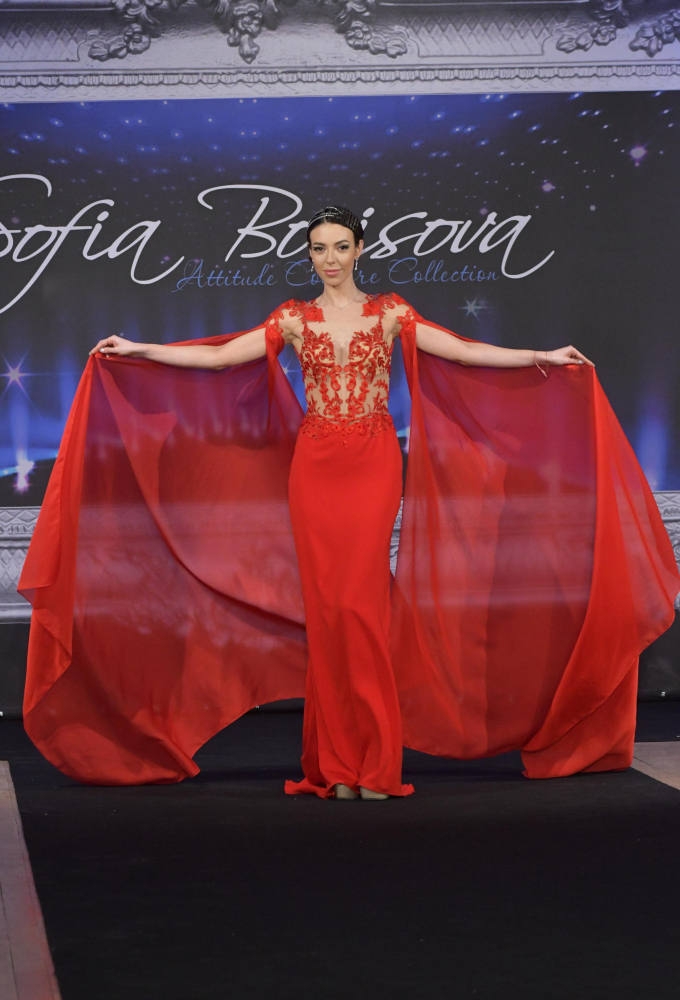София Борисова представи новата си колекция висша мода 2020: „Attitude“ (СНИМКИ)