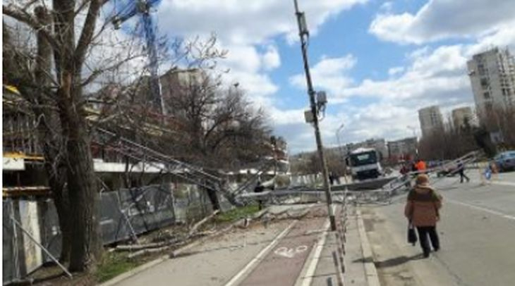 Eксклузивни СНИМКИ от страшния инцидент, който паникьоса столичани в "Младост!