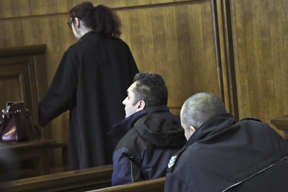 Първи СНИМКИ на изверга Радослав, заклал брутално родната си майка! 
