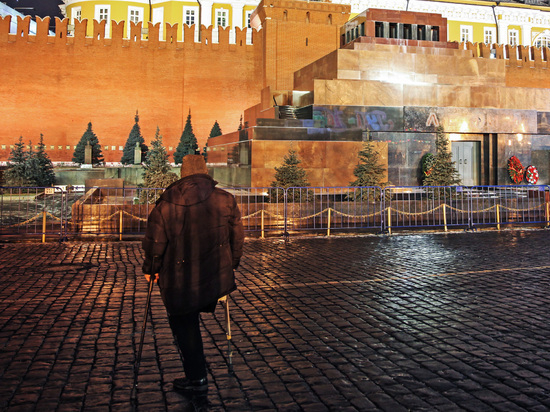Московчанин опита да съживи Ленин със... зехтин