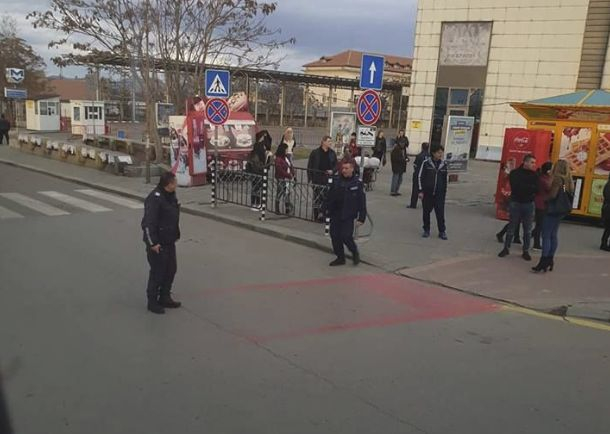Първи подробности за извънредната ситуация на Централните автогара и жп гара в София (СНИМКА)