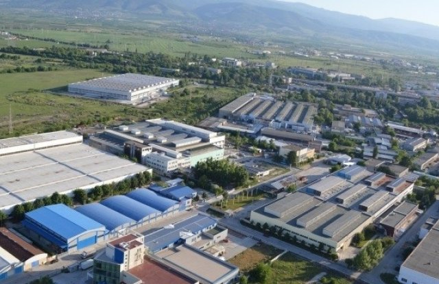 Автомобилен гигант до Пловдив иска 5000 работници