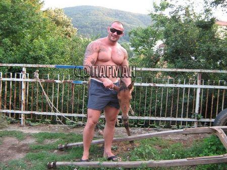 Свиреп крими герой от бургаския ъндърграунд излезе на свобода, отрича да е пял срещу Митьо Очите 