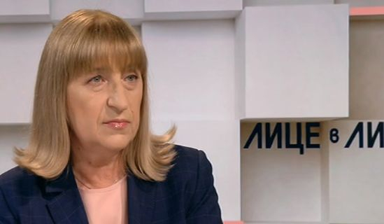 Мълния! Разкриха луксозен апартамент и на Цачева, тя огласи колко е броила за квадратен метър!
