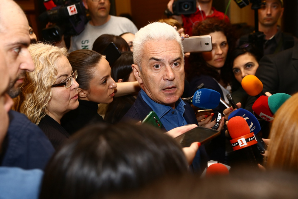 Сидеров: Ще питам Цветанов как да си купя евтин апартамент,още живея под наем