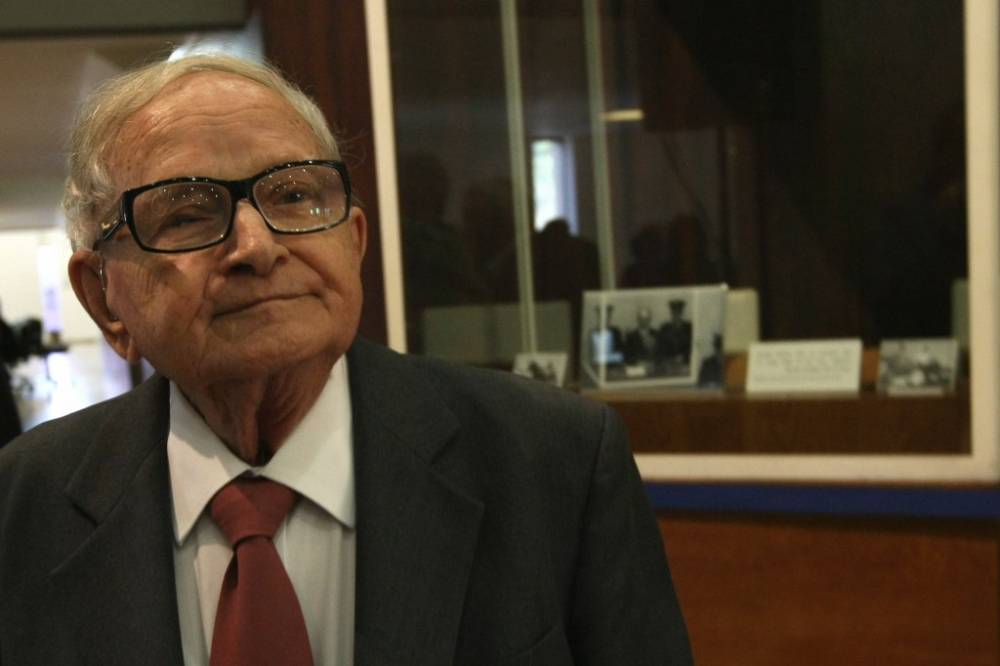 Почина агентът на Мосад, който залови Адолф Айхман и го изправи пред съда за Холокоста 