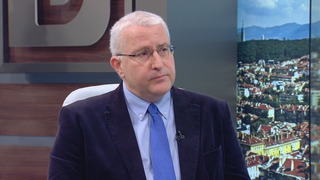 Светослав Малинов се оправда за отсъствието си за пакет "Мобилност" в ЕП: Закъснях, защото...