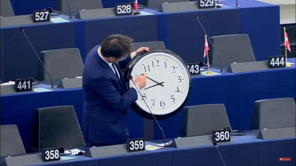 Европарламентът реши: Ето кога спираме да местим стрелките!