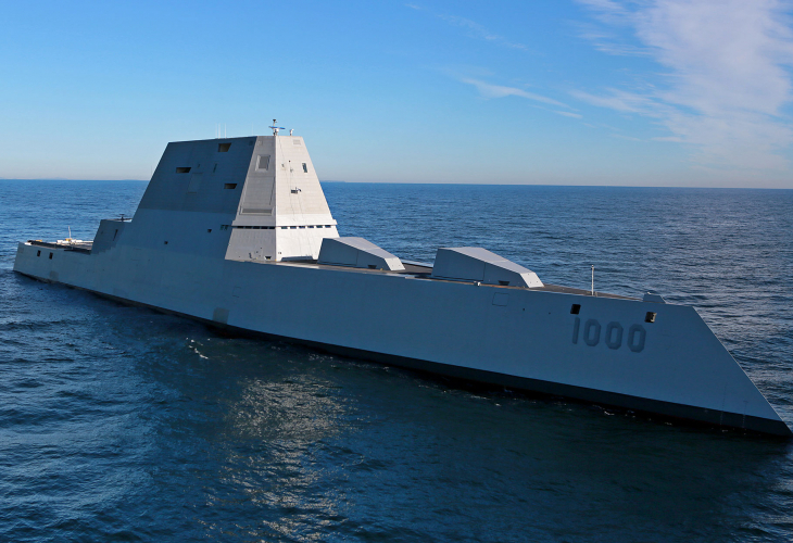 Американският невидим разрушител USS Zumwalt (DDG 1000) пристигна в Аляска с неизвестна мисия (СНИМКИ)