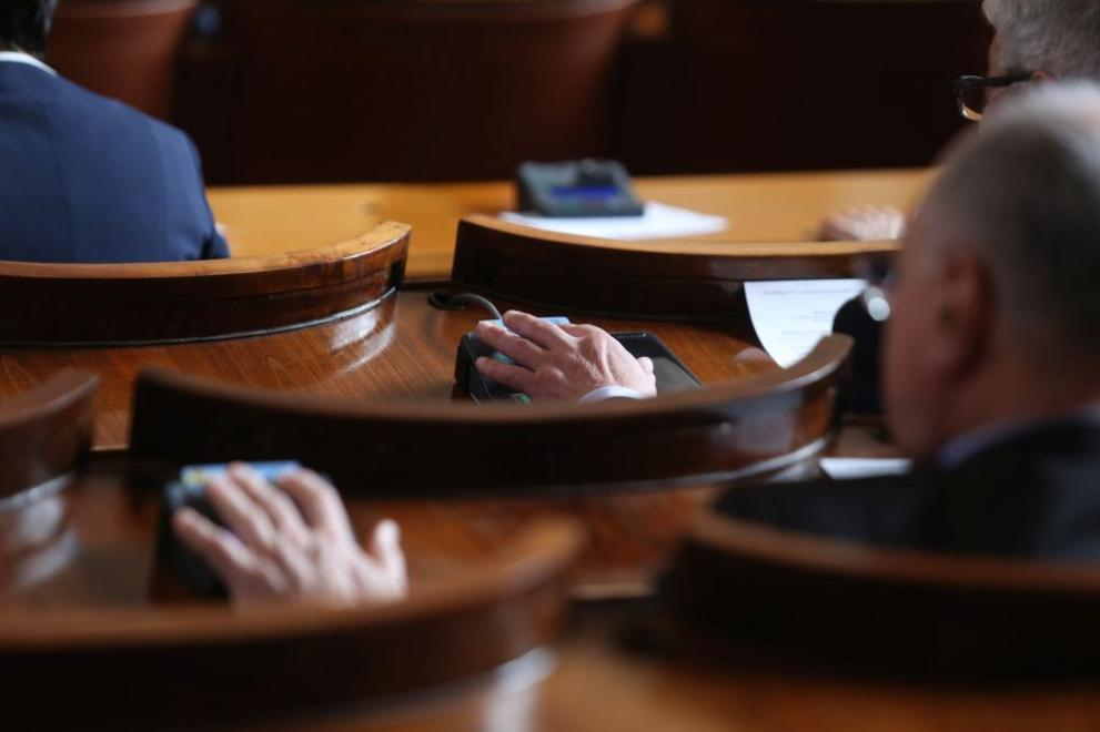 Ето кога парламентът ще гласува оставката на Цветан Цветанов