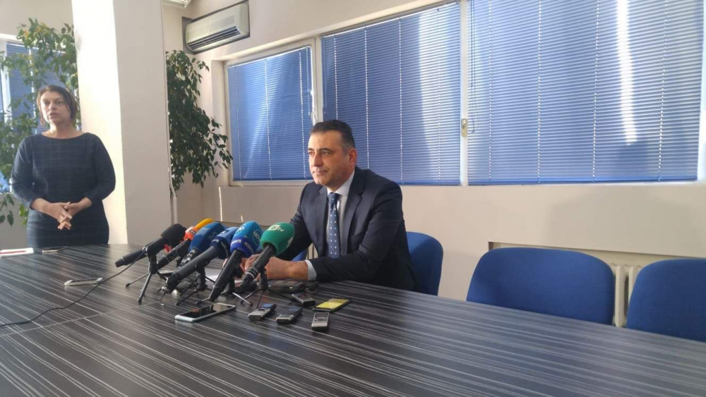 Разпитват 2000 шофьори по аферата с пловдивските таксита 