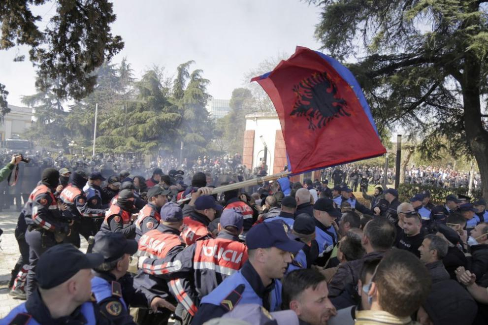 За пореден път в Албания е страшно!