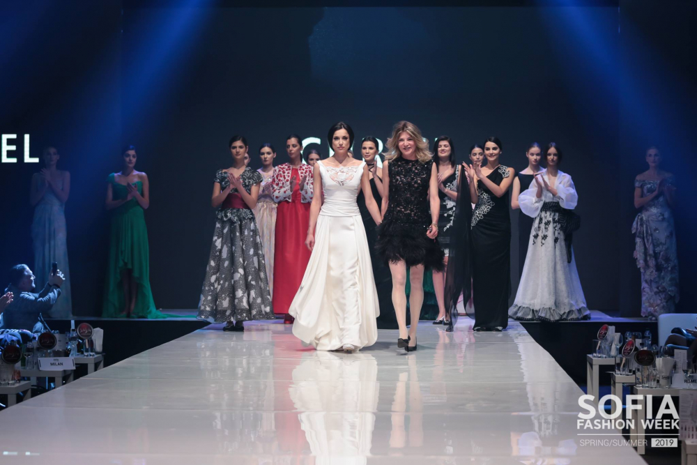 Световни гост-дизайнери на сцената на Sofia Fashion Week (СНИМКИ)