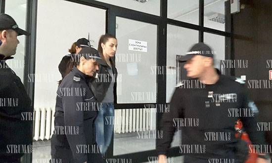Бащата на закопчаната дознателка Розалина изригна срещу колегите си в полицията със страшни закани!