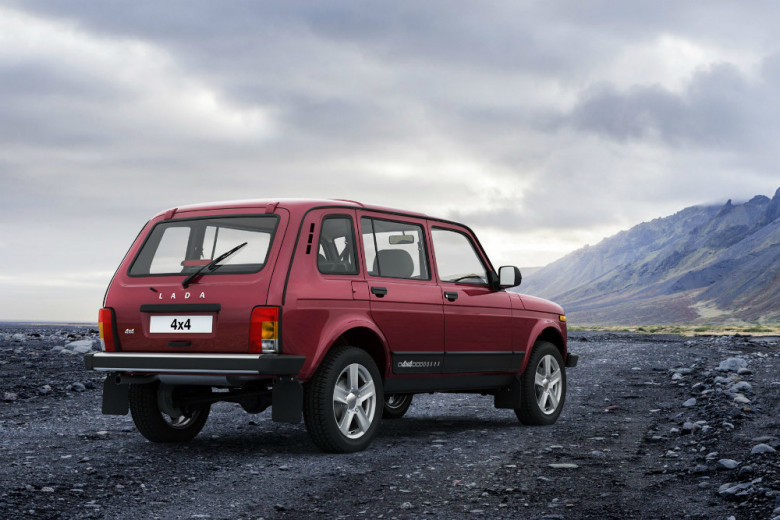 Auto Bild оцени Lada 4х4 Urban: За него ще разказвате и на внуците си 