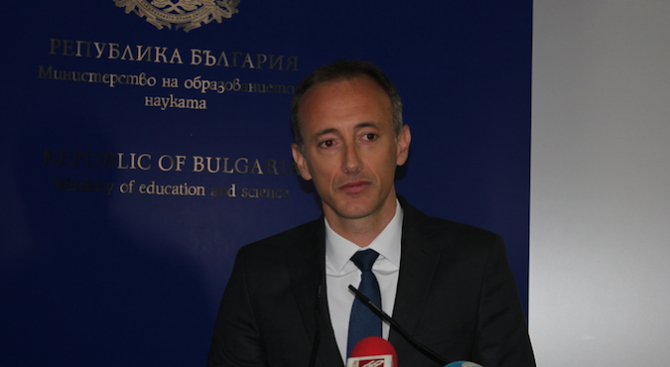 Образователният министър с важна новина за матурите