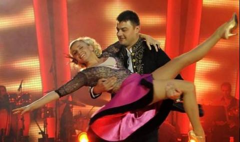Бареков се похвали с култова СНИМКА: Ето какво правех с “кучките на Бойко”