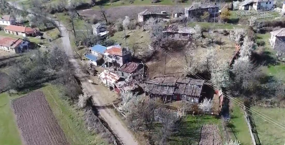 Уникално ВИДЕО от родопско село, където времето се опитва да спре