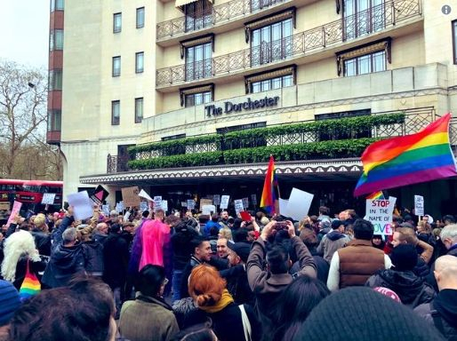 Протест в Лондон срещу бруталния анти-гей закон на Бруней 