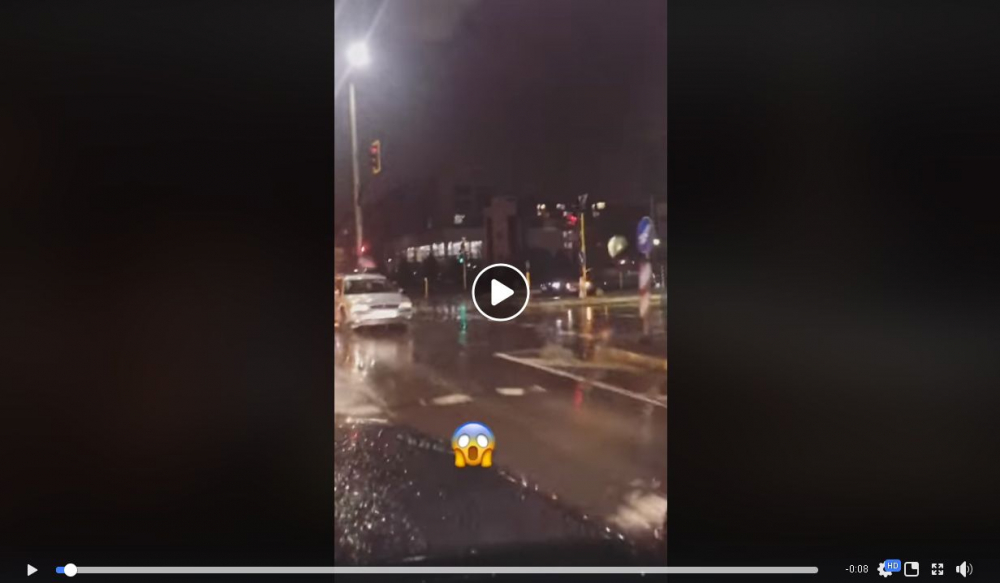 Само в БЛИЦ! Шок и ужас! Какво правят тези 2 коли в София (ВИДЕО)