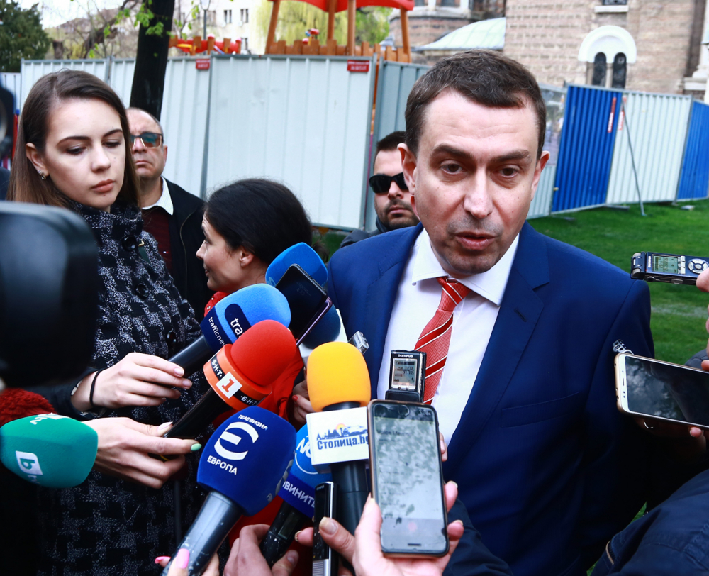 Главният архитект на София се впусна в неравна битка с ...