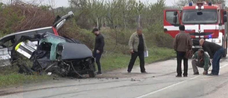 Ужасяващи КАДРИ от адската касапница с два трупа в Плевенско 