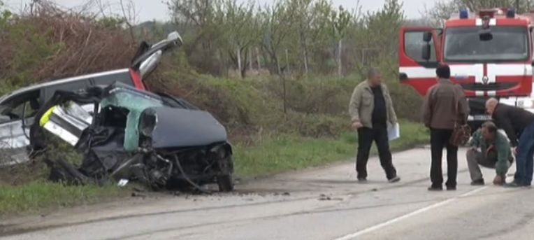Ужасяващи КАДРИ от адската касапница с два трупа в Плевенско 