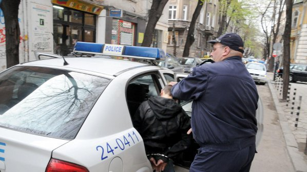 Топ удар на ченгетата в Пловдив, спипаха огромно количество дрога