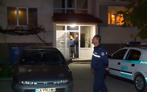Първи СНИМКИ: Стана ясно коя е убитата в блока на ужасите в столичния "Младост"