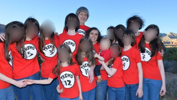 Родители чудовища осъдени доживот за системно издевателство над 13-те си деца (ВИДЕО)