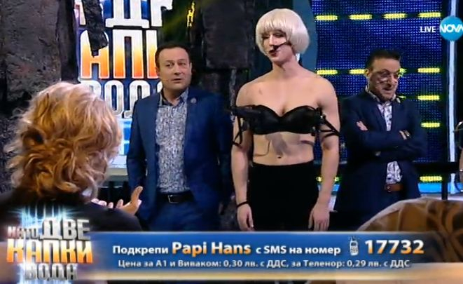 Шок на сцената на "Капките"! Декор се срути върху водещите и журито! (СНИМКИ)