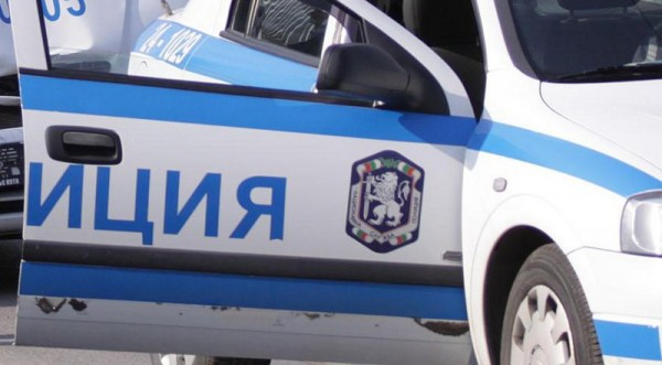Джигит със скъпарска кола прелетя по "Тракия" с космическа скорост (СНИМКИ)