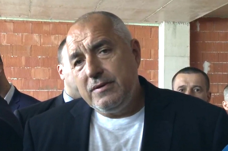 Борисов обясни защо не е поискал оставките на Каракачанов и Ангелкова