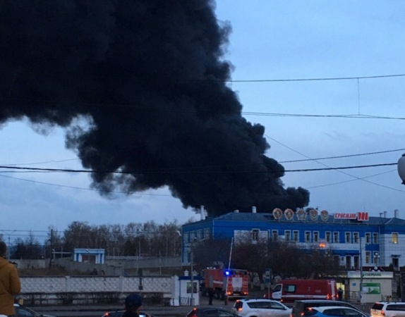 Шокиращи кадри от огромния пожар в завода за ракетите "Сармат" и "Синева" в Русия (СНИМКИ/ВИДЕО)