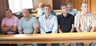 Разрешиха на полицаите, арестувани  по случая "Чората" да се...