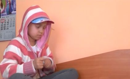 Чудо! Тежко болно дете от Пловдивско оздравя преди първото си причастие от папата