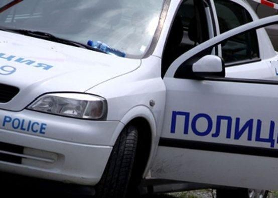 Шофьор помете 15-годишна в Хасково и избяга
