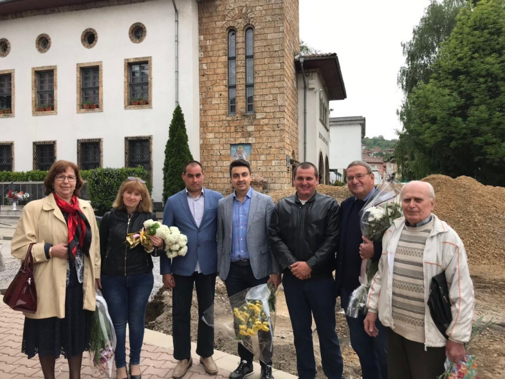 Момчил Неков отбеляза Деня на победата и Деня на Европа в Тетевен