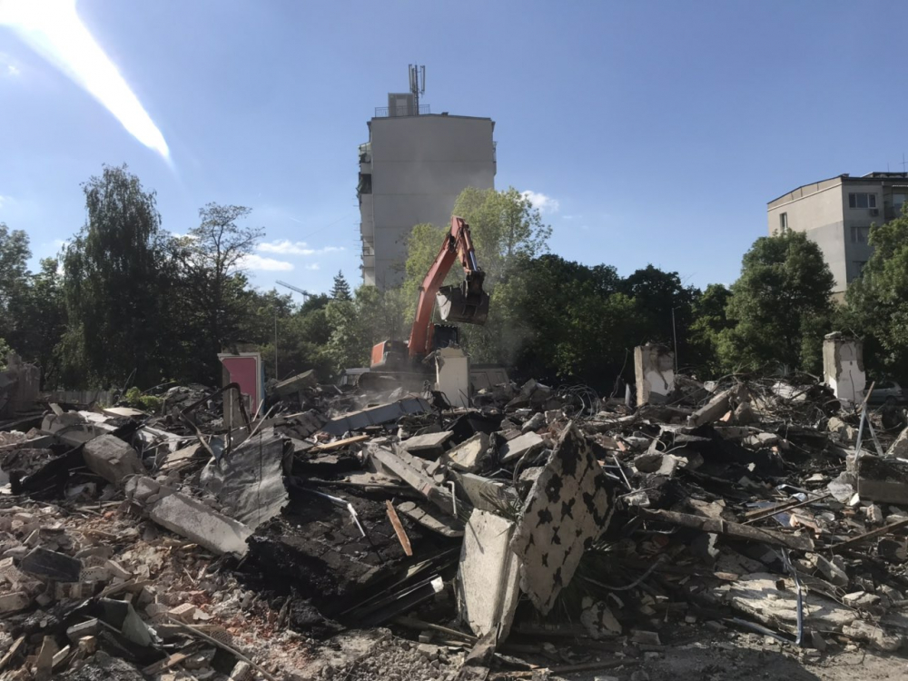 Един от символите на мутренските години и Васил Илиев отиде в историята (СНИМКИ)