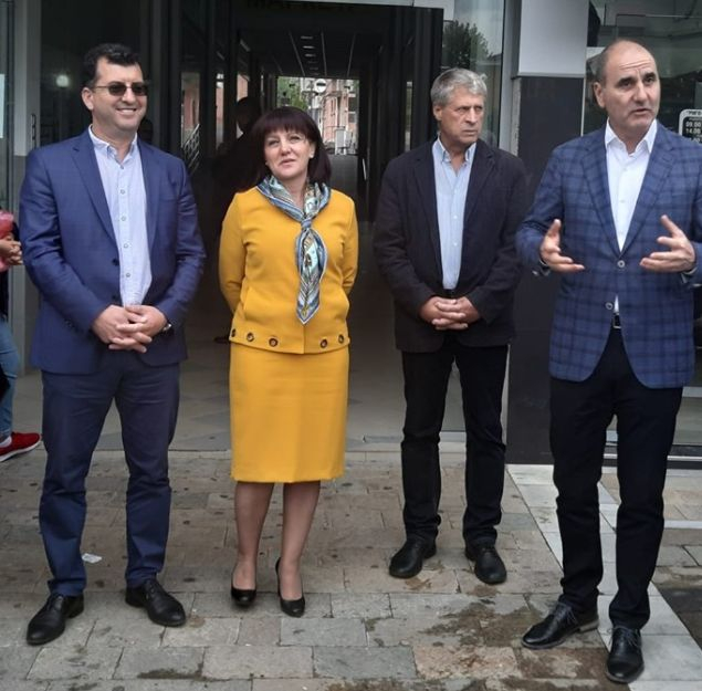 Цветанов захапа остро Нинова