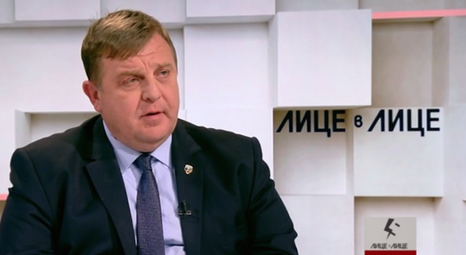 Тоалетни за джендъри, краставици и ислямът разгневиха Каракачанов 