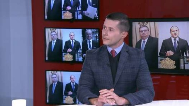 Юрист разобличи Лозан Панов: Използва минутите слава пред медиите за манипулациите си