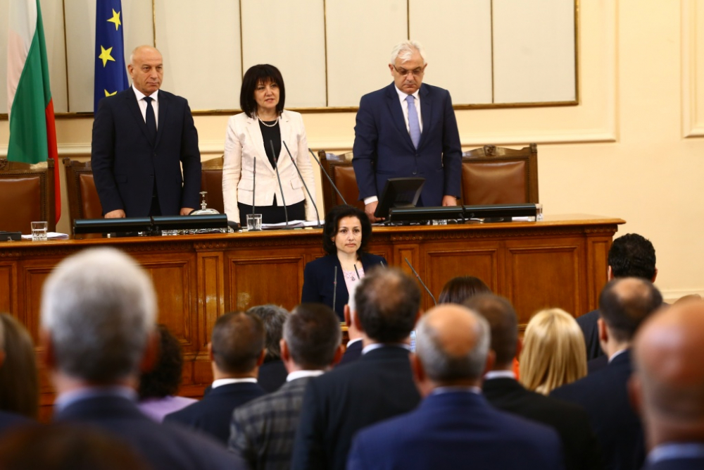 Парламентът прие оставката на Порожанов, вече има нов министър на земеделието (СНИМКИ) 