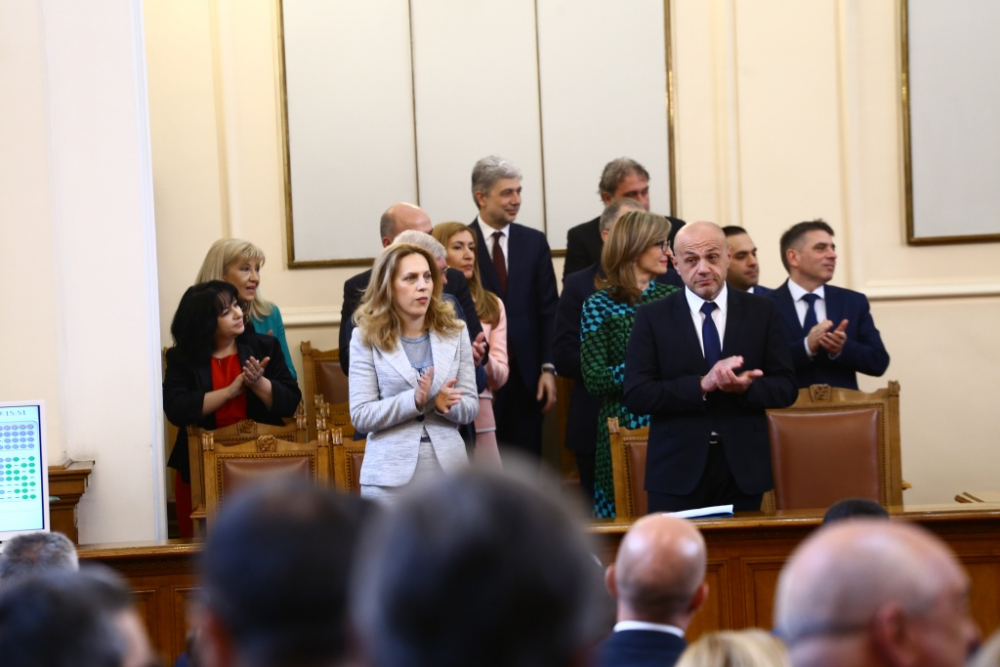Парламентът прие оставката на Порожанов, вече има нов министър на земеделието (СНИМКИ) 