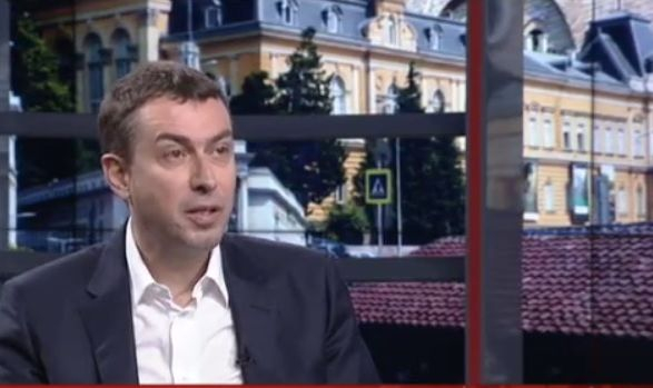 Арх. Здравков през 2018 г: Разрешението за сградата "Златен век" е до 2020