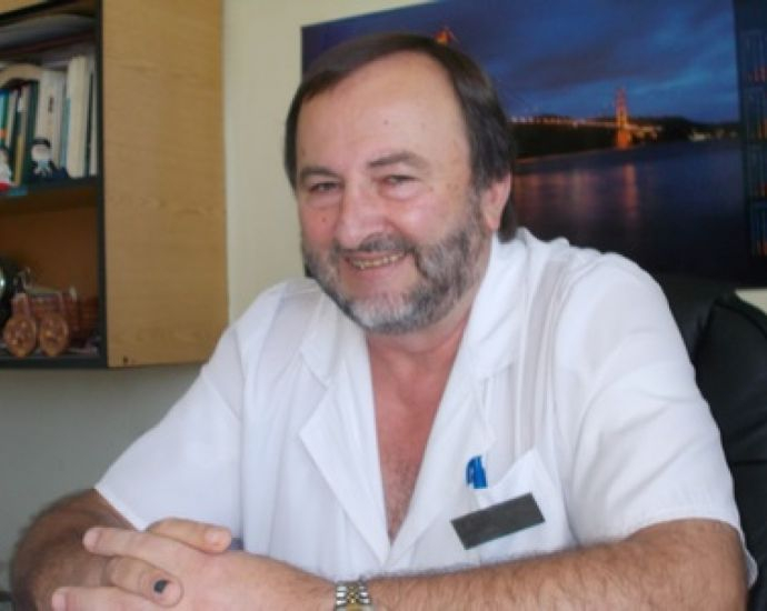Първи версии за стрелбата срещу известния бургаски психиатър 