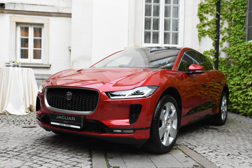Ексклузивна премиера в България на новия Jaguar I-PACE – световен и европейски автомобил на годината
