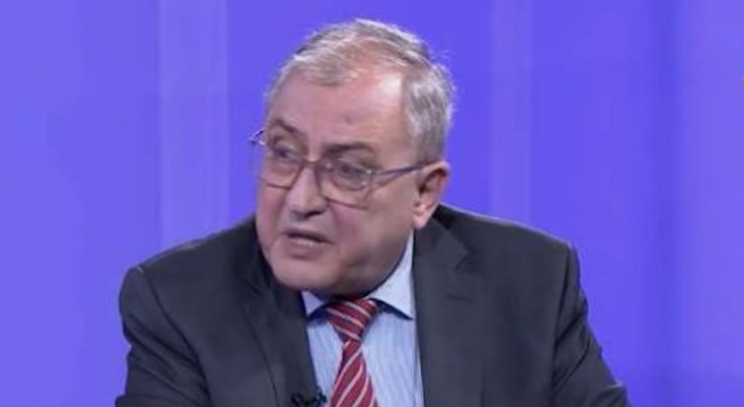 Владимир Кисьов: Йончева трябва да се притеснява заради офшорните фирми